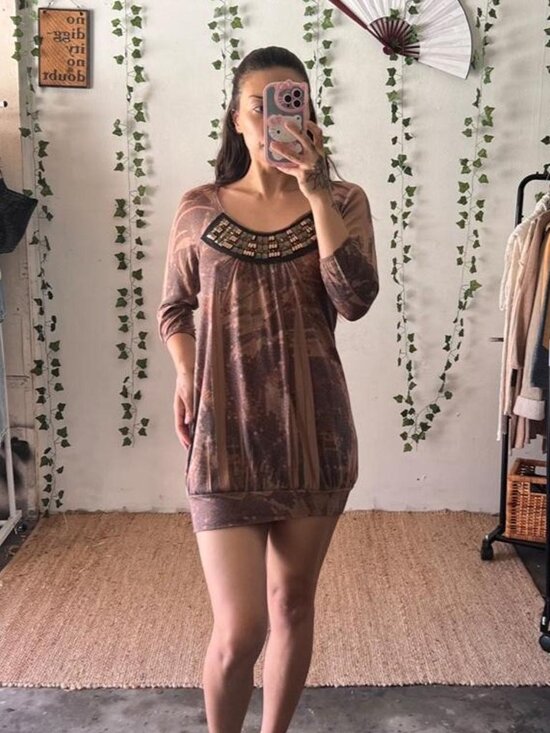 Dresses & Skirts - Vintage Y2K Julia's Closet beaded mini dress with beaded scoop neckline